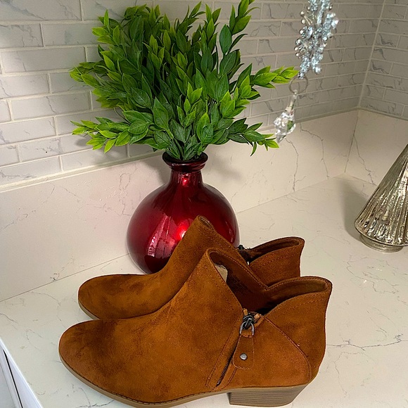 Sonoma cognac colored booties - Picture 5 of 6